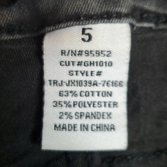 Something Trickie Jeans - Picture 6 of 6